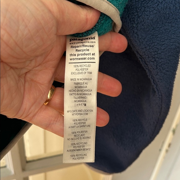 Patagonia Navy and Teal Fleece Pullover, Synchilla - Picture 7 of 8